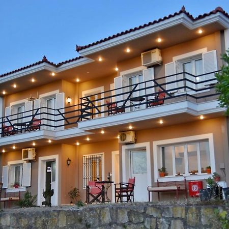 Anemomylos Apartments Ликсури Екстериор снимка
