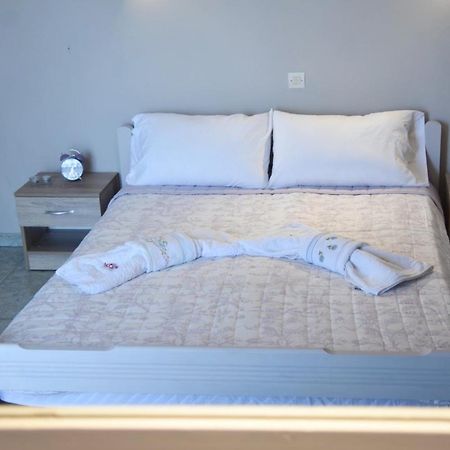 Anemomylos Apartments Ликсури Екстериор снимка