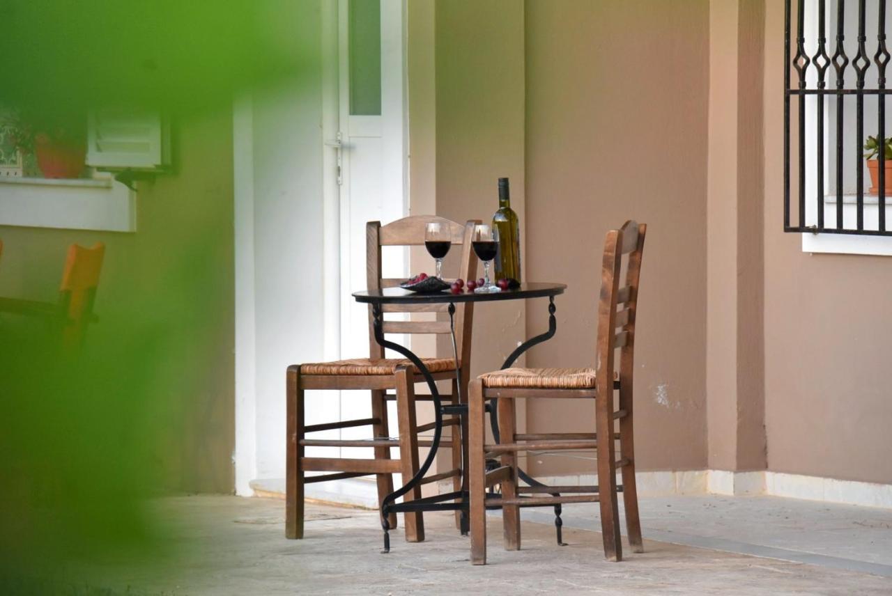 Anemomylos Apartments Ликсури Екстериор снимка
