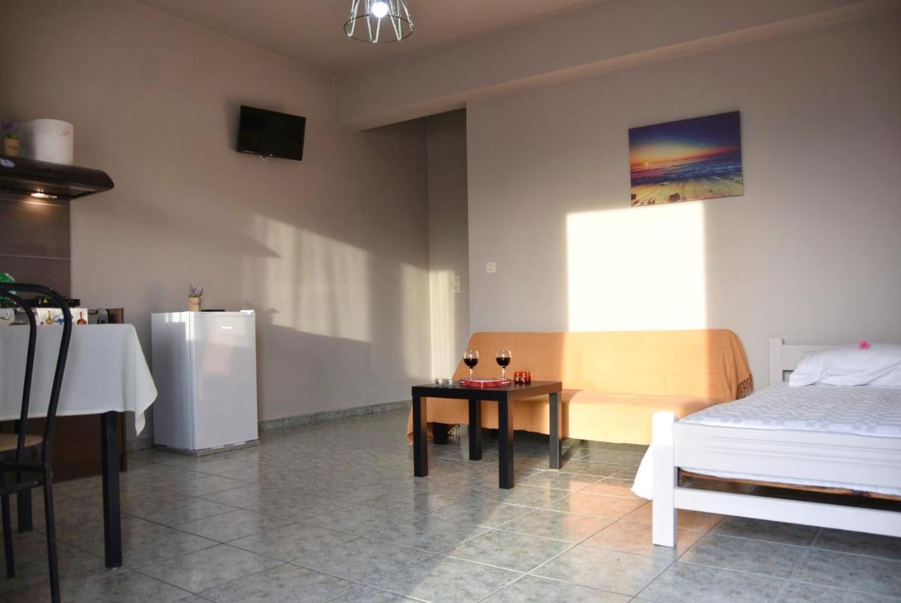 Anemomylos Apartments Ликсури Екстериор снимка
