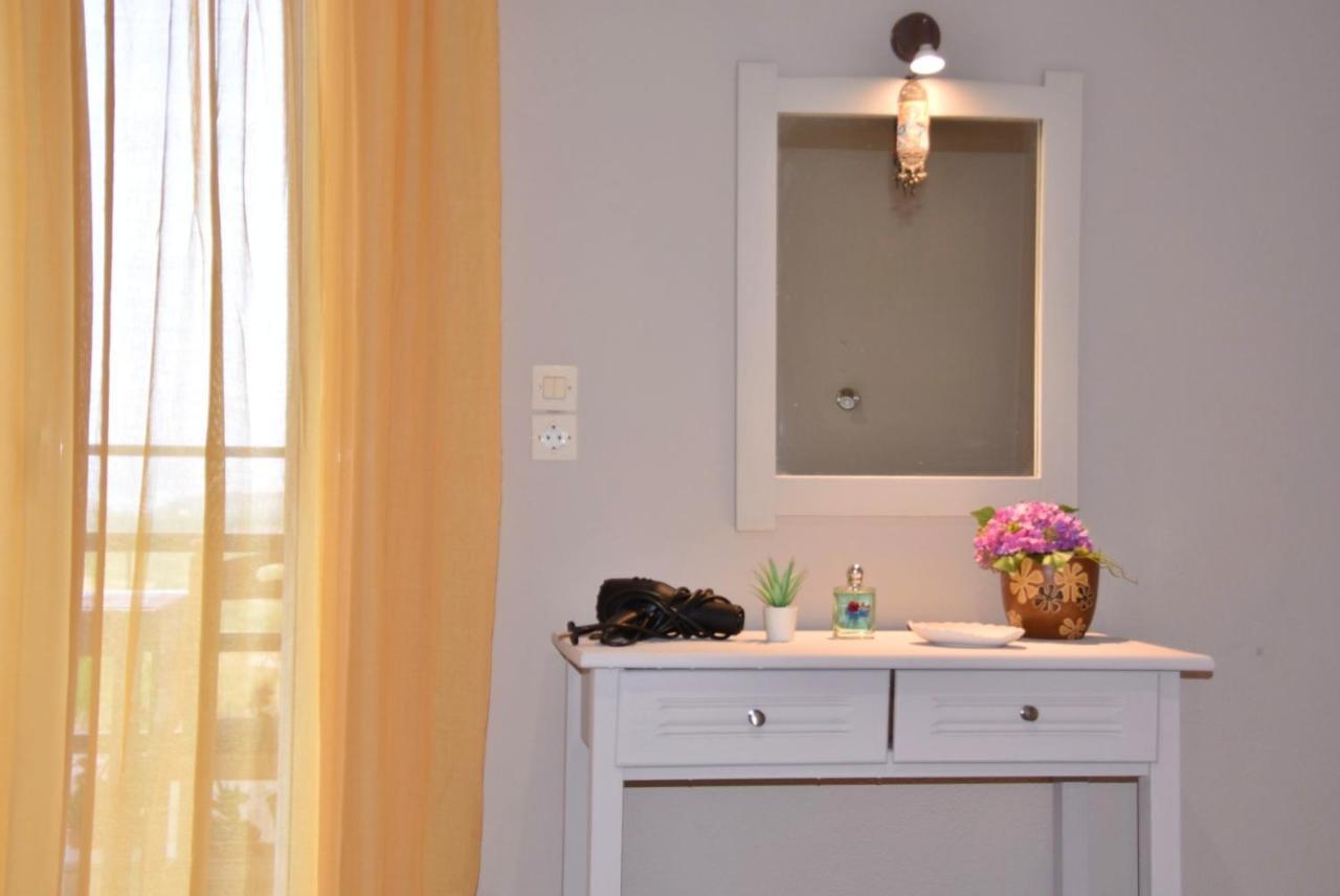 Anemomylos Apartments Ликсури Екстериор снимка